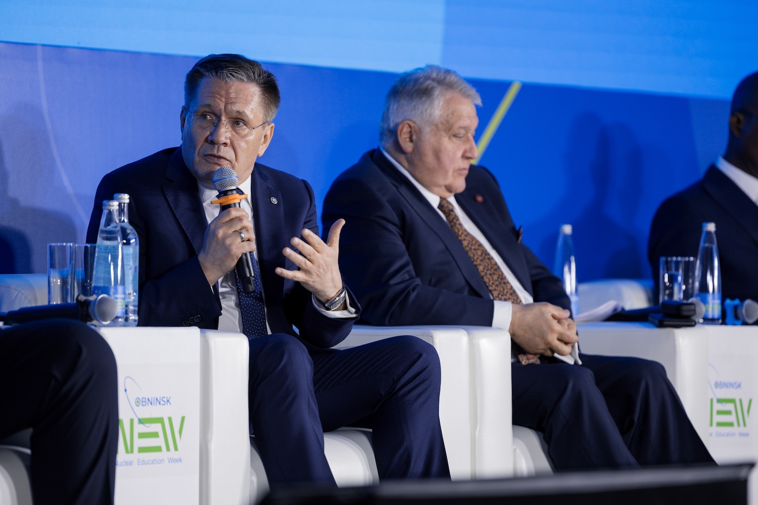 Plenary Session “InsPowered by Atoms: Our Dream for the Next 70 Years"-171 Plenary Session “InsPowered by Atoms: Our Dream for the Next 70 Years"-171