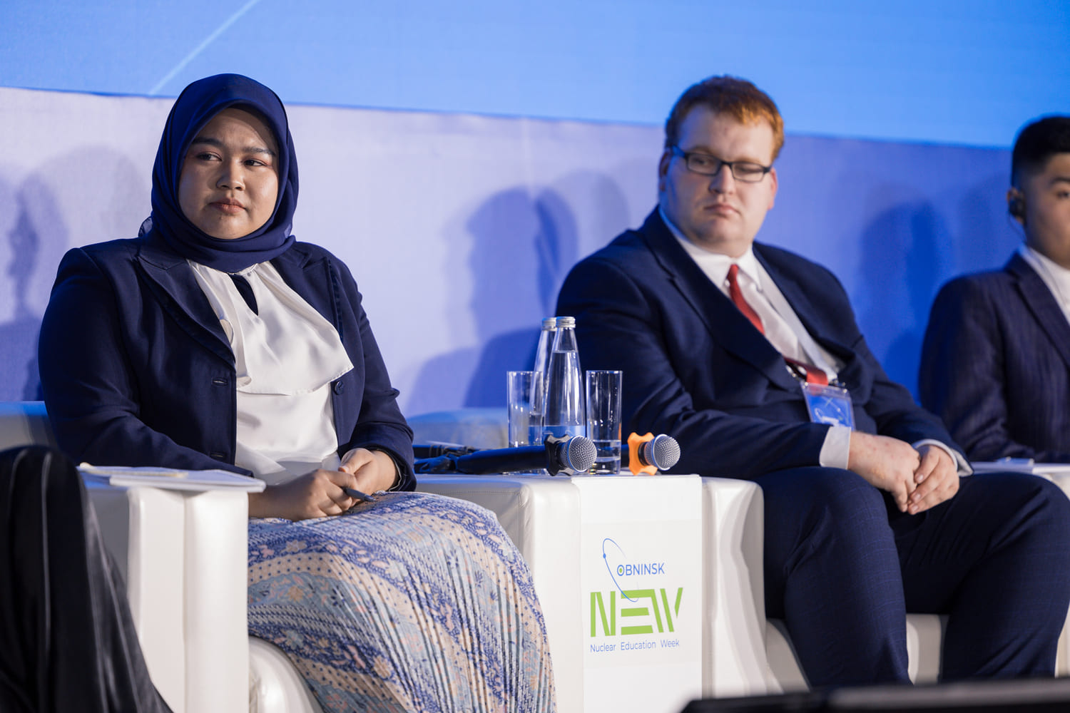 Closing plenary session “Dreamers and Doers: Young People's Pledge for a Better Future” -60 Closing plenary session “Dreamers and Doers: Young People's Pledge for a Better Future” -60