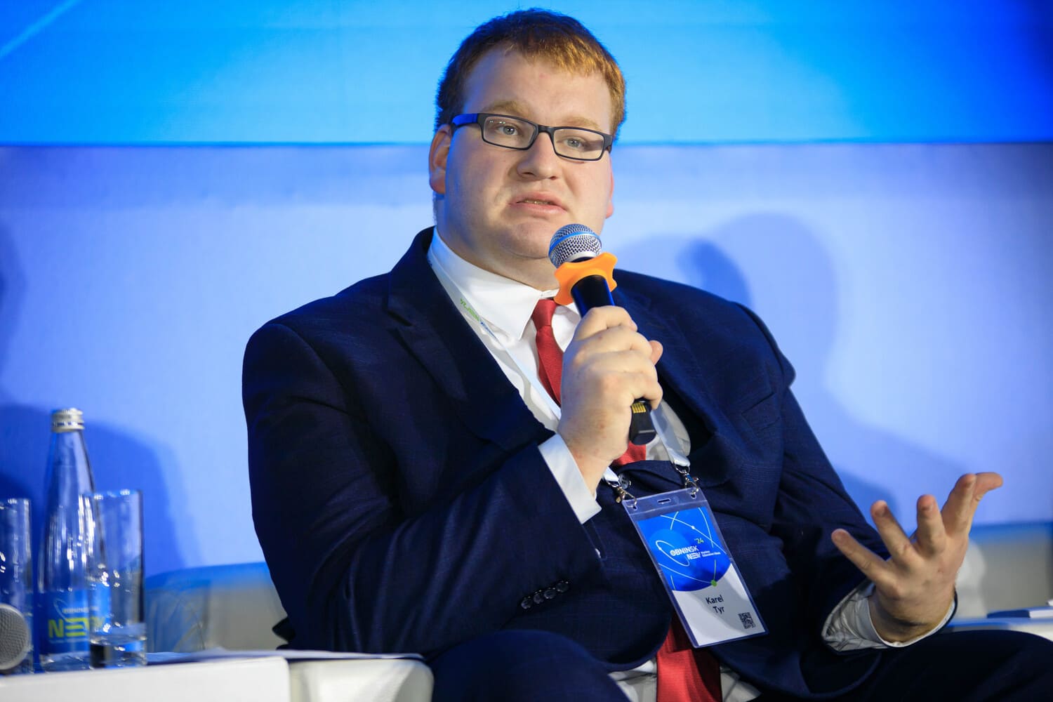 Closing plenary session “Dreamers and Doers: Young People's Pledge for a Better Future” -20 Closing plenary session “Dreamers and Doers: Young People's Pledge for a Better Future” -20