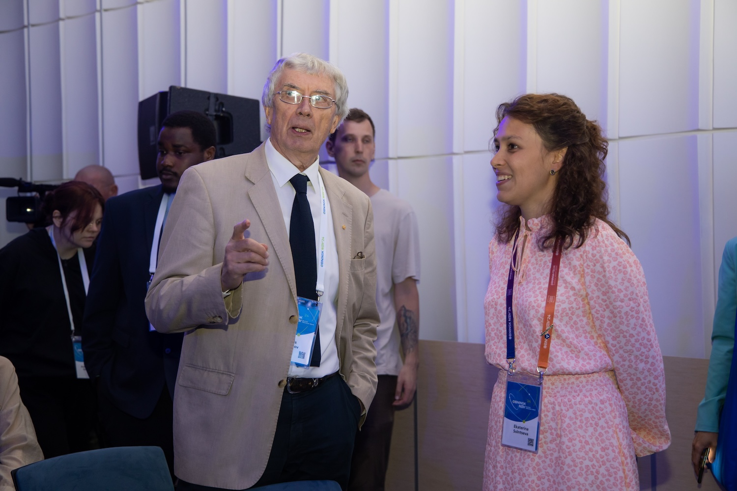 Plenary Session “InsPowered by Atoms: Our Dream for the Next 70 Years"-189 Plenary Session “InsPowered by Atoms: Our Dream for the Next 70 Years"-189