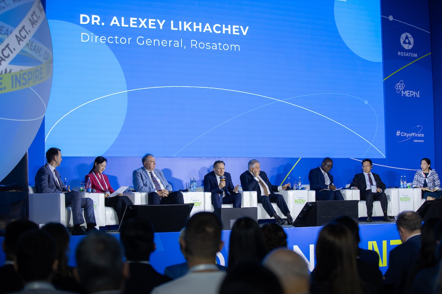Plenary Session “InsPowered by Atoms: Our Dream for the Next 70 Years"-267 Plenary Session “InsPowered by Atoms: Our Dream for the Next 70 Years"-267