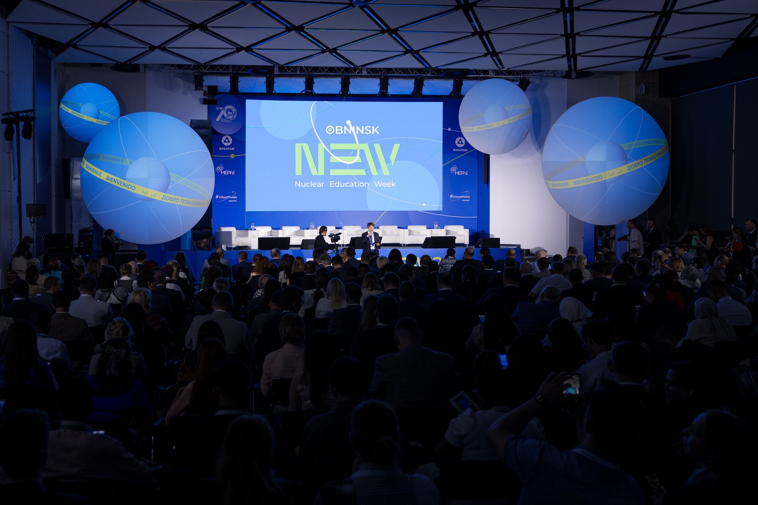 Plenary Session “InsPowered by Atoms: Our Dream for the Next 70 Years"-147 Plenary Session “InsPowered by Atoms: Our Dream for the Next 70 Years"-147