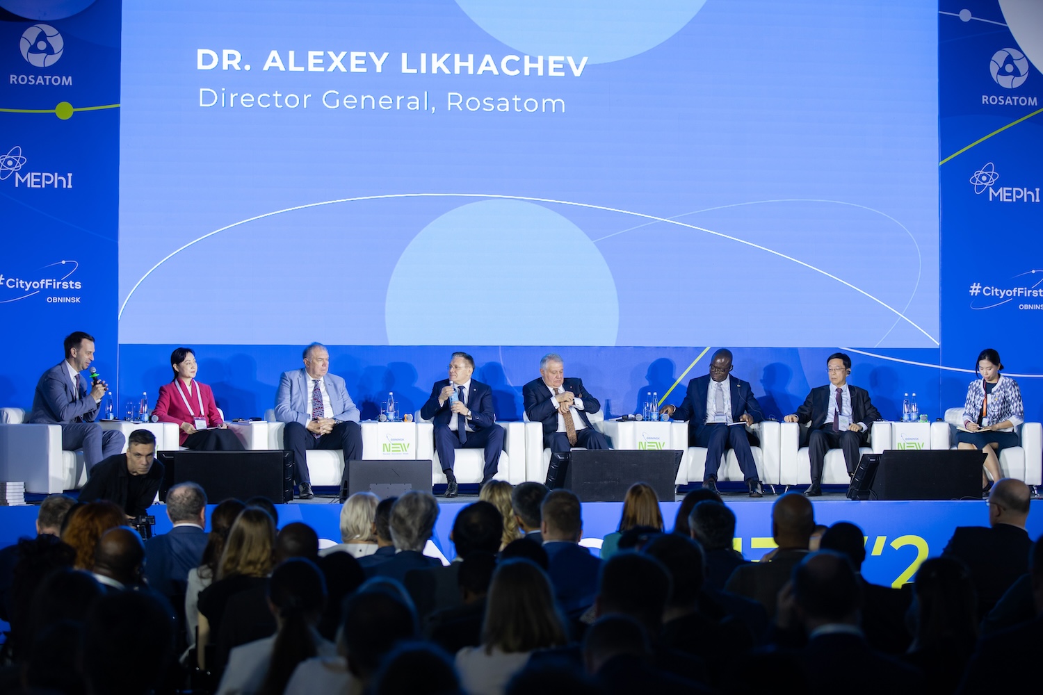 Plenary Session “InsPowered by Atoms: Our Dream for the Next 70 Years"-271 Plenary Session “InsPowered by Atoms: Our Dream for the Next 70 Years"-271