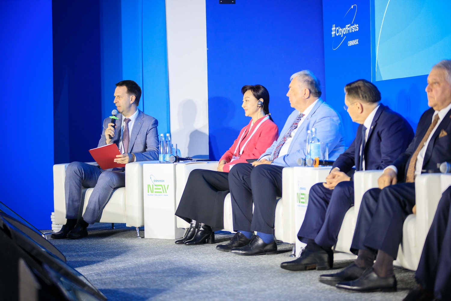 Plenary Session “InsPowered by Atoms: Our Dream for the Next 70 Years"-45 Plenary Session “InsPowered by Atoms: Our Dream for the Next 70 Years"-45